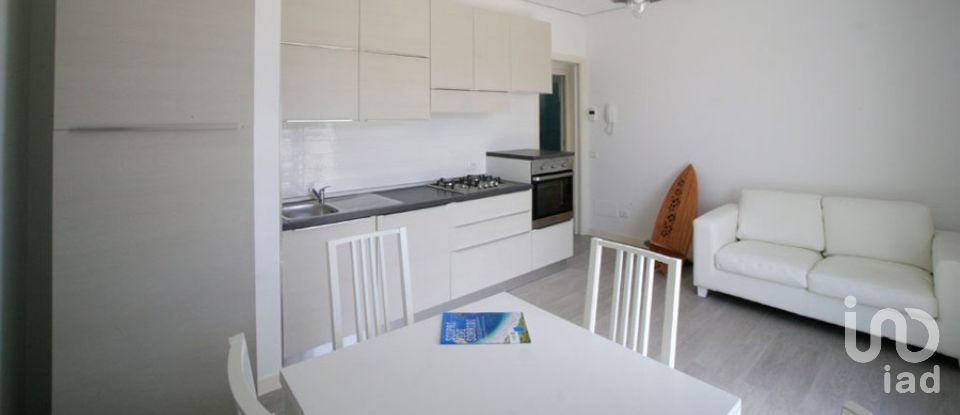 Four-room apartment of 51 sq m in Numana (60026)
