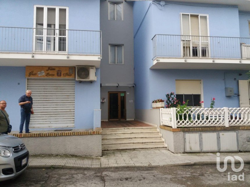 Appartamento 7 locali di 95 m² a Falconara Marittima (60015)