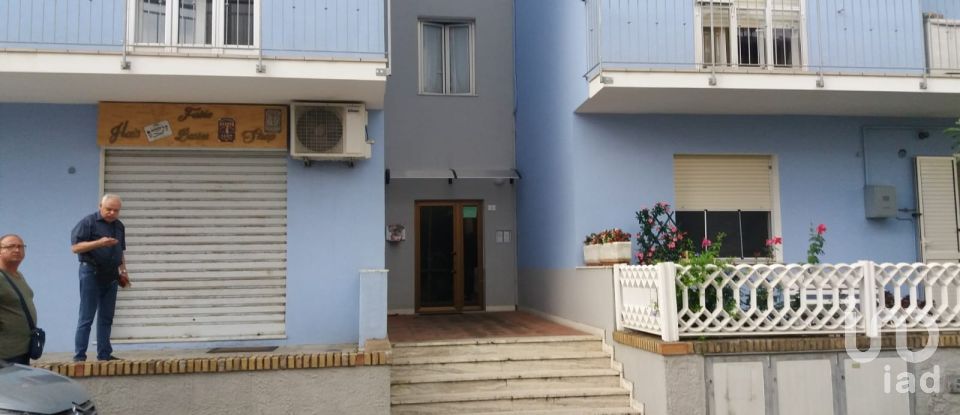 Apartment 7 rooms of 95 sq m in Falconara Marittima (60015)
