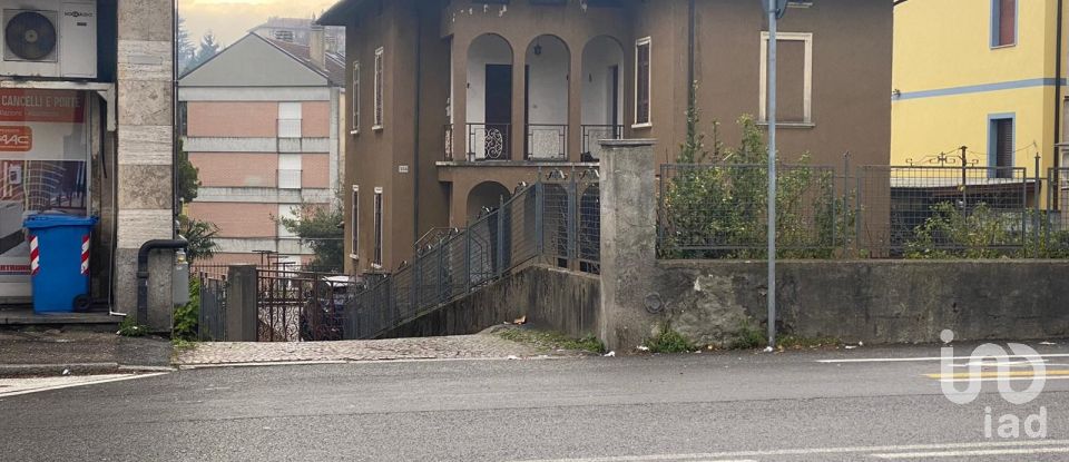 Villa storica 10 locali di 400 m² in Varese (21100)