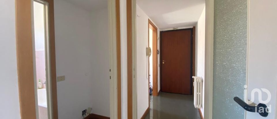 Appartamento 0 locali di 70 m² a Varese (21100)