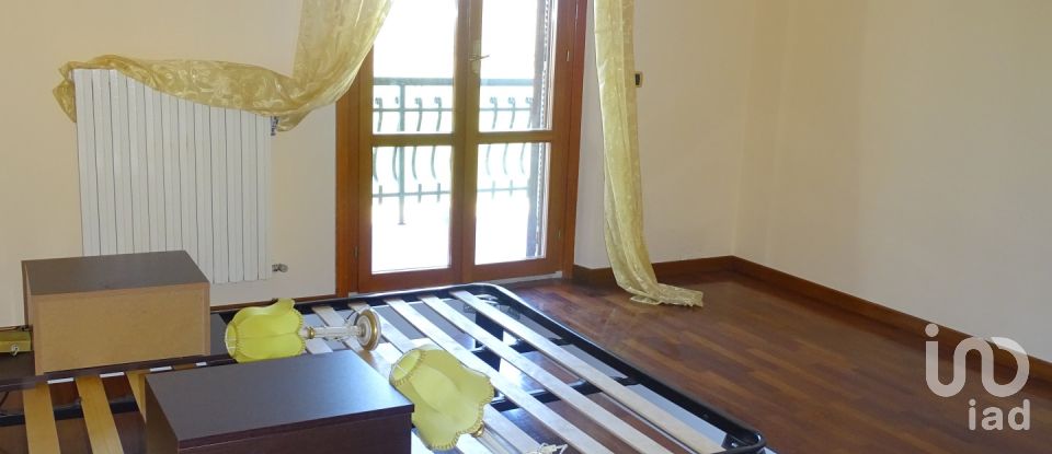 Casa indipendente / Villa 10 locali di 270 m² in Fermo (63900)