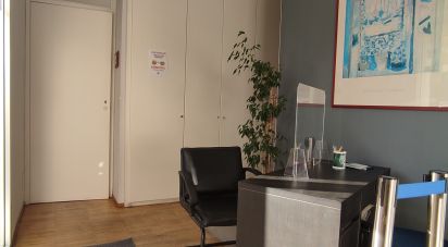 Shop / premises commercial of 50 m² in Roma (00166)