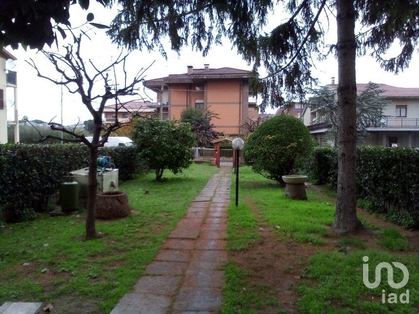 Appartamento 6 locali di 90 m² a Porto San Giorgio (63822)