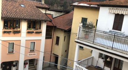 House/villa 8 rooms of 308 sq m in Claino con Osteno (22010)