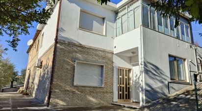 Apartment 6 rooms of 150 m² in Offida (63073)