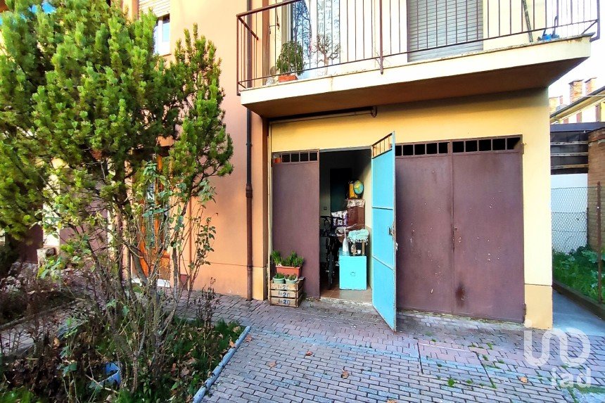 Parking of 12 m² in Faenza (48018)