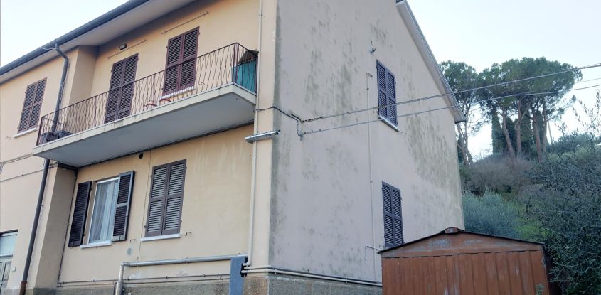 Three-room apartment of 70 sq m in Saltara (61036)