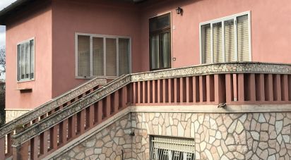 Casa indipendente / Villa 0 locali di 400 m² in Fermo (63900)