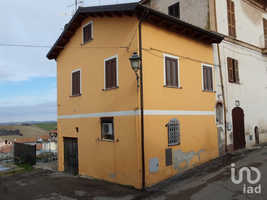 Casa indipendente / Villa 4 locali di 104 m² in Atri (64032)