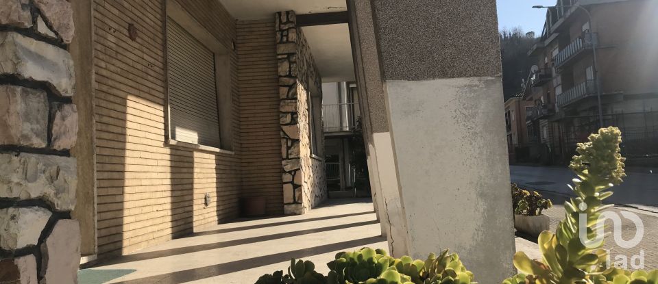 Casa indipendente / Villa 9 locali di 200 m² in Sant'Elpidio a Mare (63811)