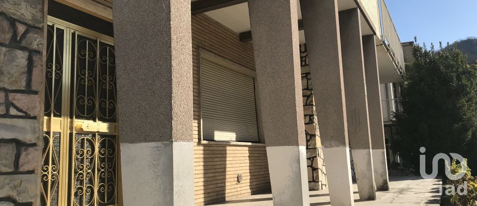 Casa indipendente / Villa 9 locali di 200 m² in Sant'Elpidio a Mare (63811)