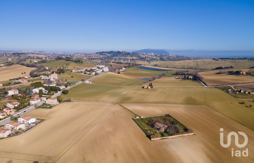 House 0 rooms of 350 m² in Recanati (62019)