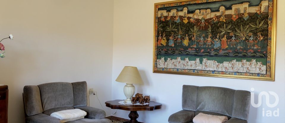 House 7 rooms of 190 m² in Apecchio (61042)