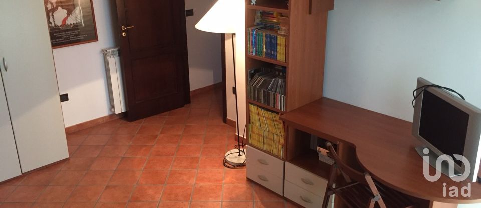 Apartment 5 rooms of 1 m² in Barano d'Ischia (80072)
