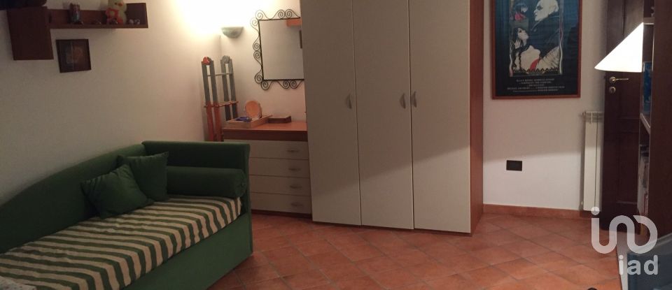 Apartment 5 rooms of 1 m² in Barano d'Ischia (80072)