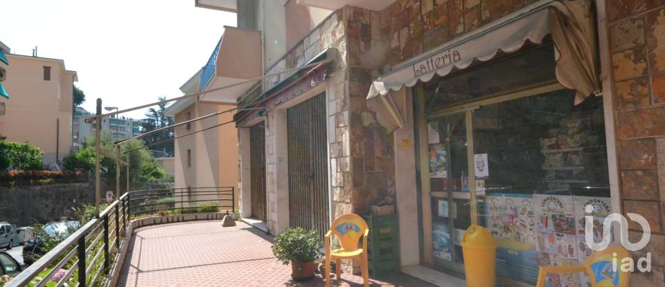 Negozio / locale commerciale di 52 m² in Genova (16156)