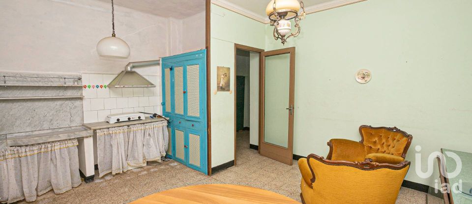 Four-room apartment of 50 sq m in Fontanigorda (16023)