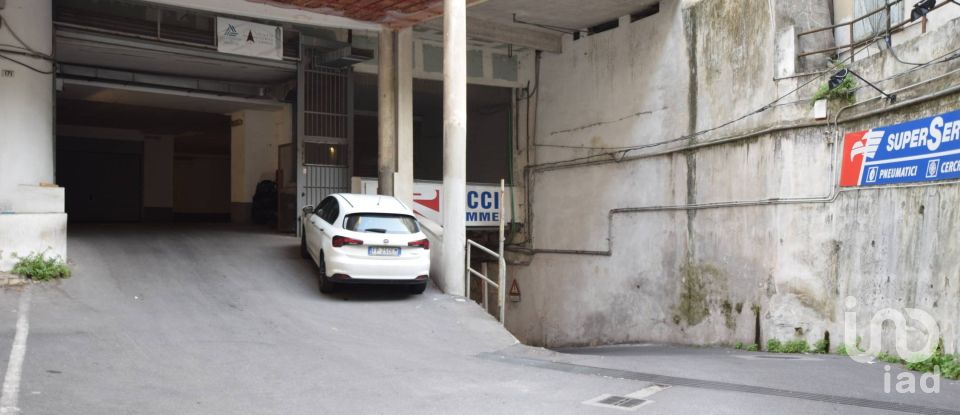 Parking of 88 m² in Genova (16145)