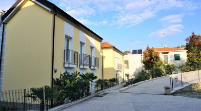 Appartamento 6 locali di 90 m² a Celle Ligure (17015)