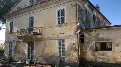 Proprietà terriera 99 locali di 12.685 m² in Colonnella (64010)