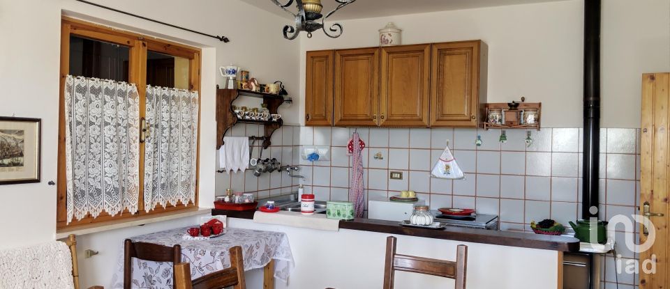 House 4 rooms of 114 m² in - (06026)