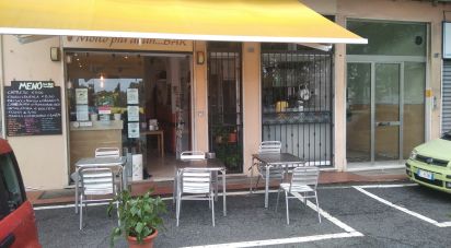 Bar di 80 m² in Genova (16158)