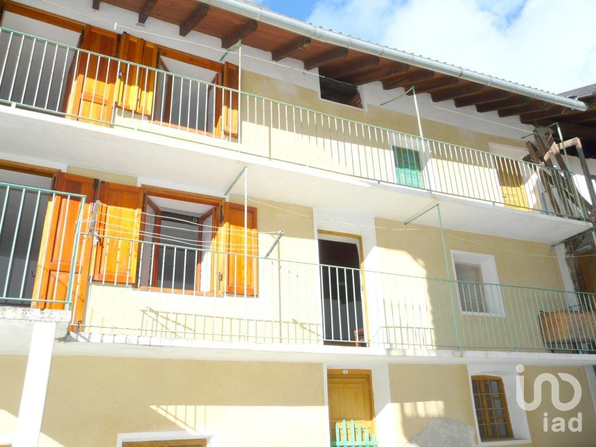 Casa 6 locali di 106 m² in Valprato Soana (10080)