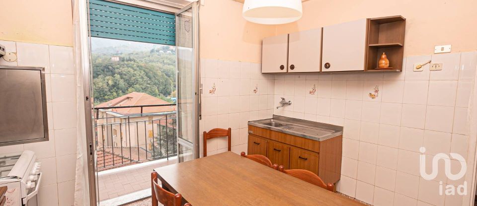 Apartment 5 rooms of 90 m² in Genova (16163)