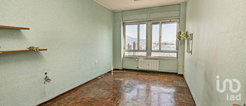 Apartment 7 rooms of 110 sq m in Genova (16149)