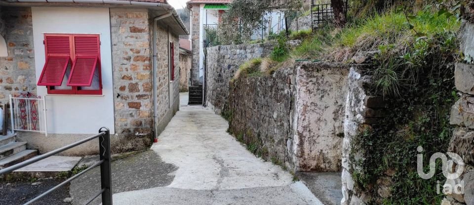 Townhouse 7 rooms of 183 m² in Sesta Godano (19020)