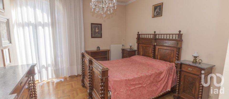 Four-room apartment of 161 m² in Torriglia (16029)
