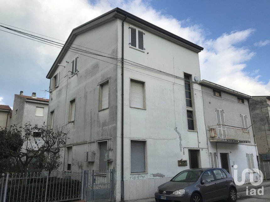 Village house 6 rooms of 150 m² in Porto Sant'Elpidio (63821)