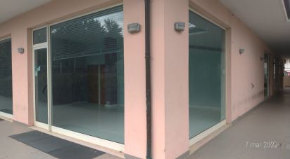 Negozio / locale commerciale di 60 m² in Pescara (65125)