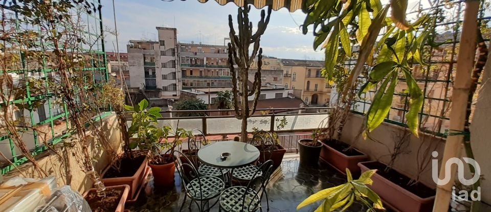 Apartment 8 rooms of 166 m² in Caserta (81022)
