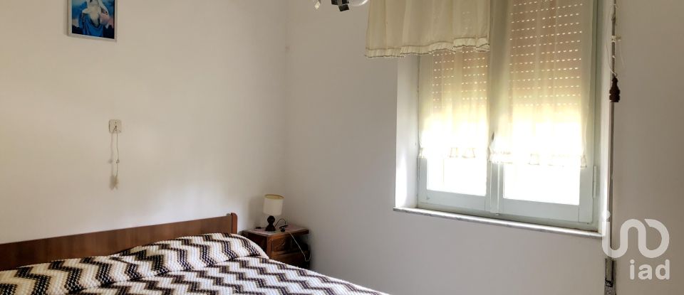 Three-room apartment of 70 sq m in Apecchio (61042)