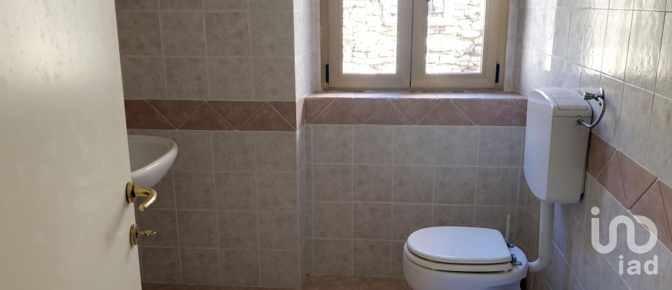 Casa di paese 4 locali di 90 m² in Cagli (61043)