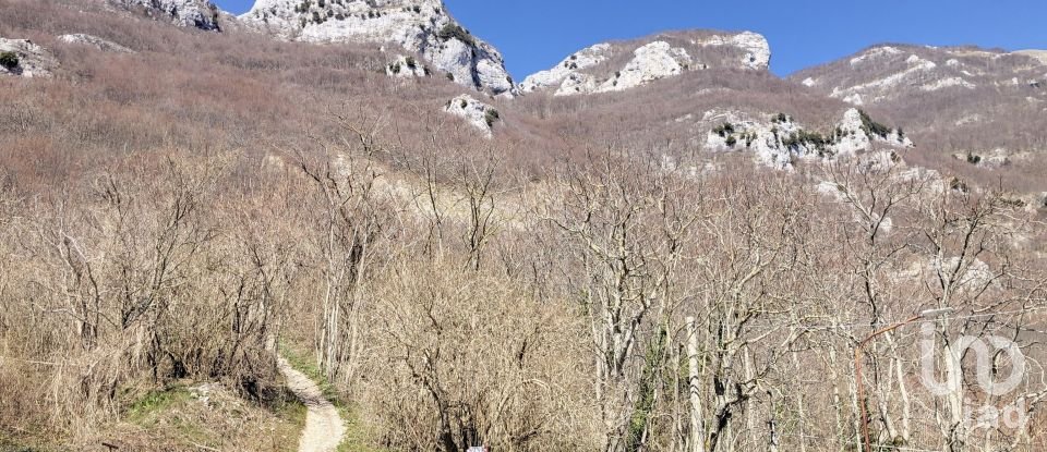 Casa di paese 4 locali di 90 m² in Cagli (61043)