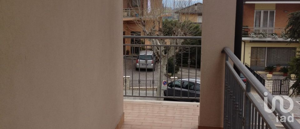 Apartment 5 rooms of 140 m² in Rapagnano (63831)