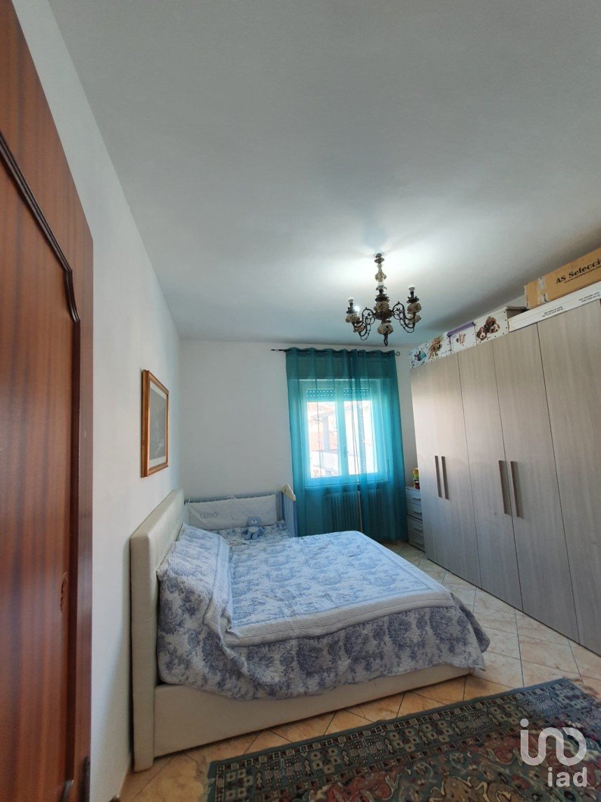 Three-room apartment of 76 m² in Tortoreto (64018)