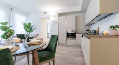 Three-room apartment of 175 sq m in Milano (20151)