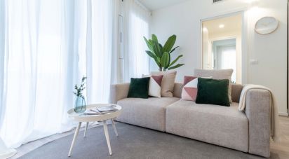 Three-room apartment of 186 sq m in Milano (20151)