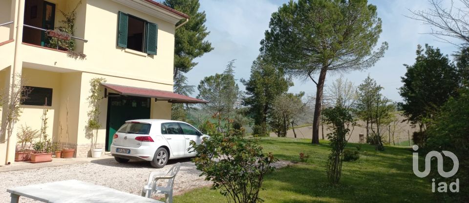 Casa 10 locali di 320 m² in Senigallia (60019)