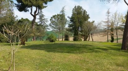 Casa indipendente / Villa 10 locali di 320 m² in Senigallia (60019)