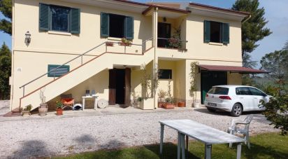 House/villa 10 rooms of 320 sq m in Senigallia (60019)