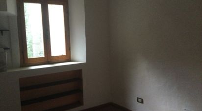 Four-room apartment of 85 sq m in Aulla (54011)