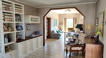 Casa indipendente / Villa 6 locali di 180 m² in Ponzano di Fermo (63845)