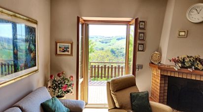 Casa indipendente / Villa 6 locali di 180 m² in Ponzano di Fermo (63845)