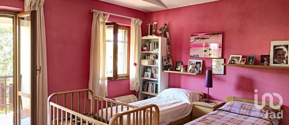 House 6 rooms of 180 m² in Ponzano di Fermo (63845)