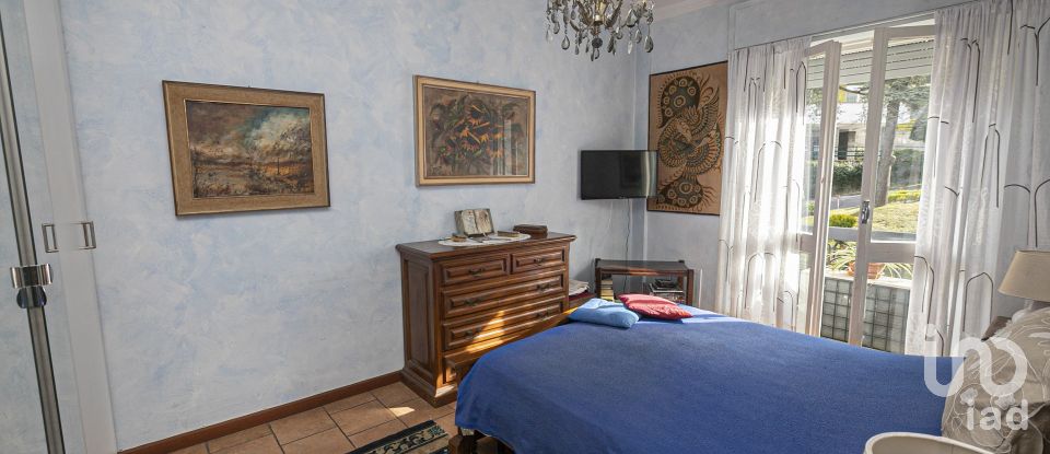 Four-room apartment of 60 m² in Rapallo (16035)